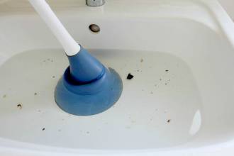 Lavabo ontstoppen? Dat is werk voor een echte vakman!