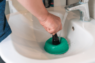 Rioolontstopper gebruiken? Dit moet je weten!